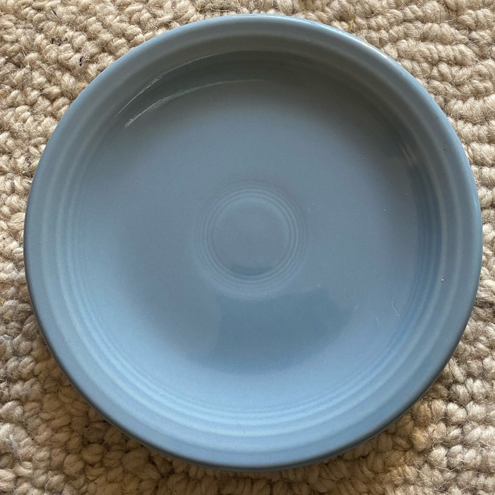 Small Periwinkle Fiestaware Plate (1)